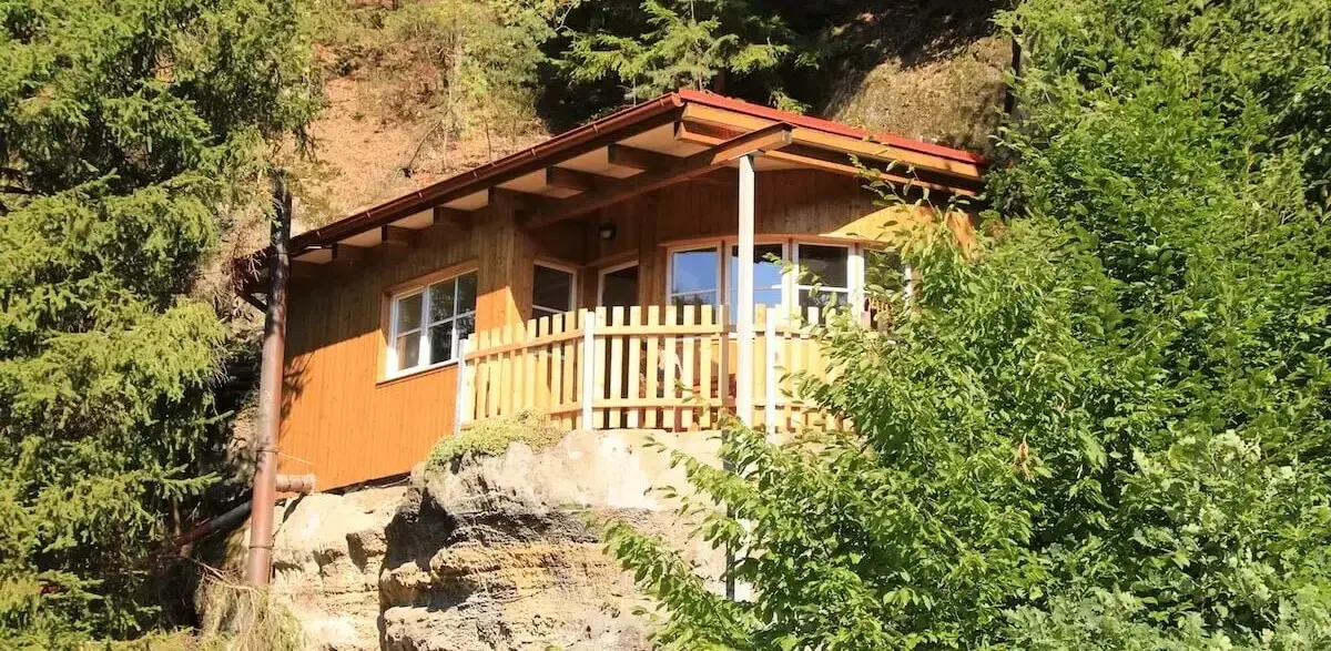 Malběnka – chata na skále s výhledem na Kokořínsko